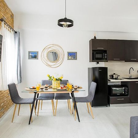 Deluxe Town Hall Square Flat In Historical Center 3 Corfu  Exterior foto