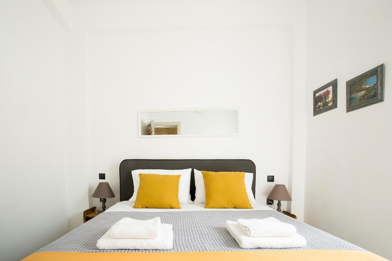 Deluxe Town Hall Square Flat In Historical Center 3 Corfu  Exterior foto